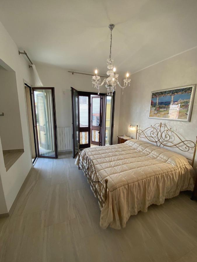 Romantica Brindisi Luaran gambar
