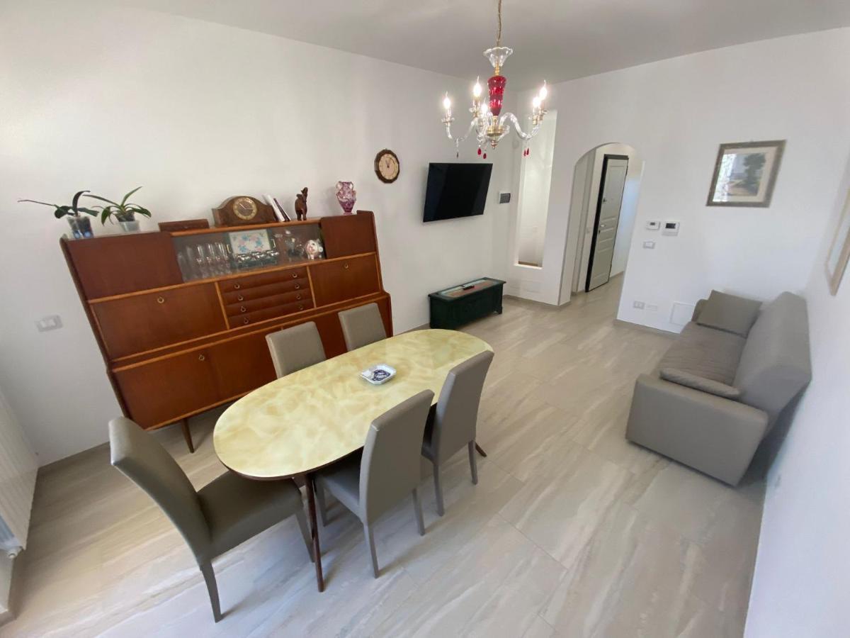 Romantica Brindisi Luaran gambar