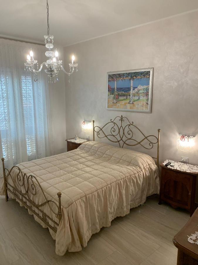 Romantica Brindisi Luaran gambar